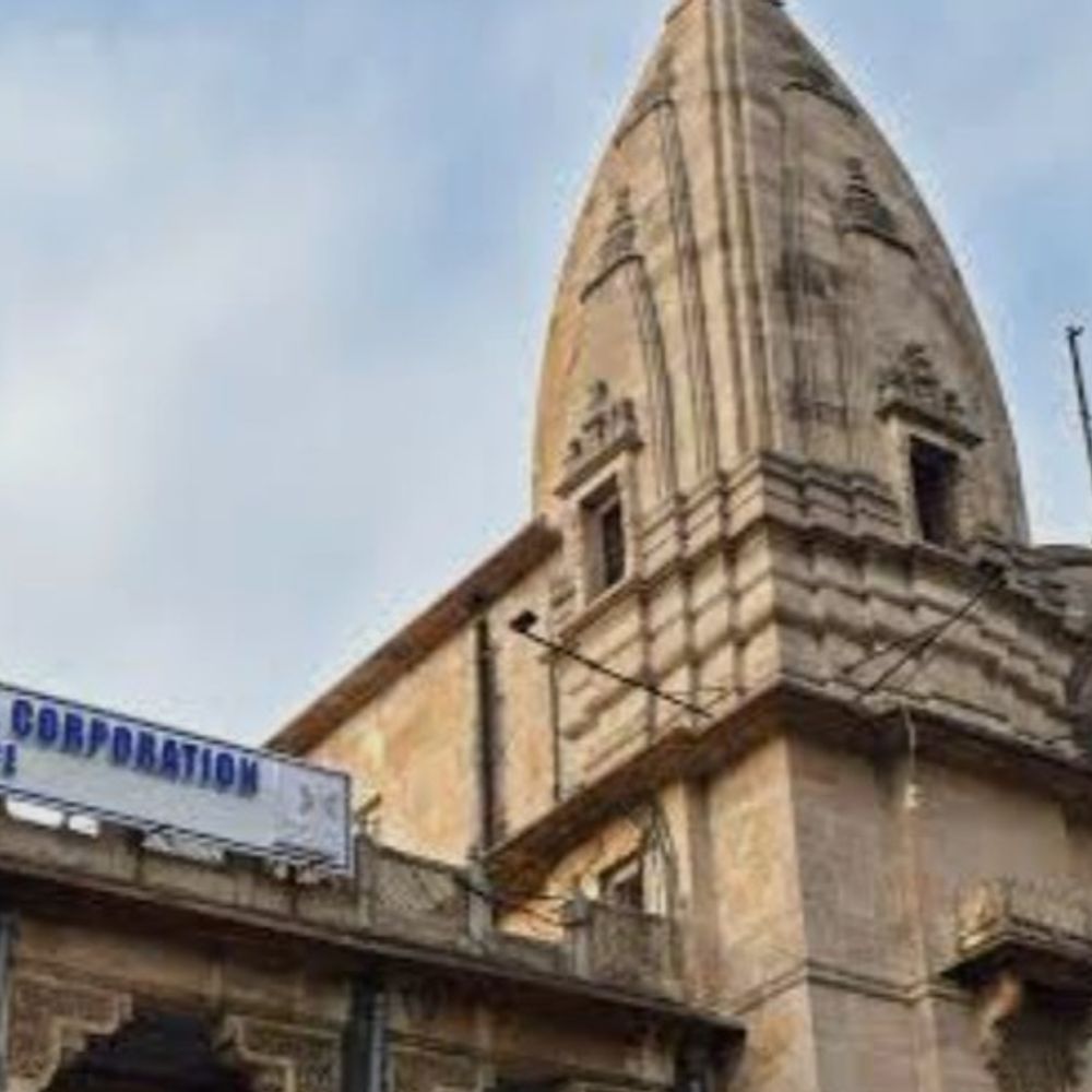 રજાના દિવસે પણ વેરા વસૂલાત, 48 હજારથી વધુ મિલકતો સીલ:વડોદરા મહાનગરપાલિકા દ્વારા વેરાના રૂ.790 કરોડના લક્ષ્ય સામે 728 કરોડની વસૂલાત; રૂ. 62 કરોડ હજુ બાકી