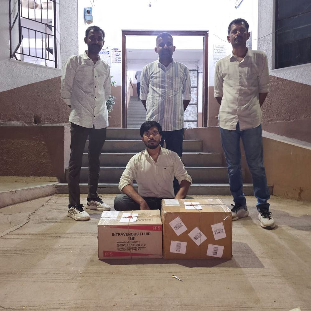 ધ્રાંગધ્રામાં બોગસ ડોક્ટર ઝડપાયો:વિરેન્દ્રગઢ ગામે SOGએ કાર્યવાહી કરી, દવાઓ જપ્ત