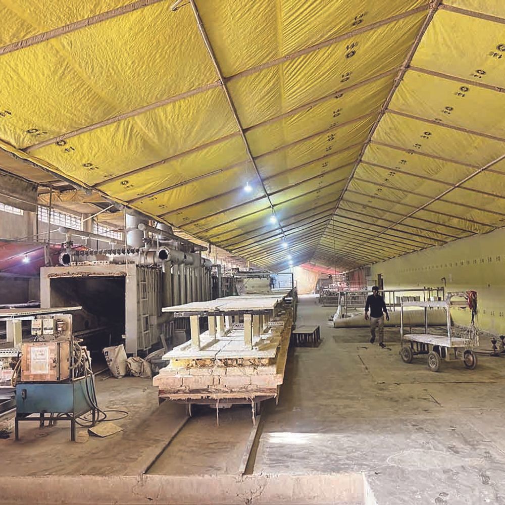 ભાસ્કર ગ્રાઉન્ડ રિપોર્ટ:સરકારે ગેસનો ભાવ કિલોએ રૂ. 88 કર્યો, ઉદ્યોગકારોને‎રૂ.50માં પોષાય... પરિણામે વપરાશ 90% સુધી ઘટ્યો‎