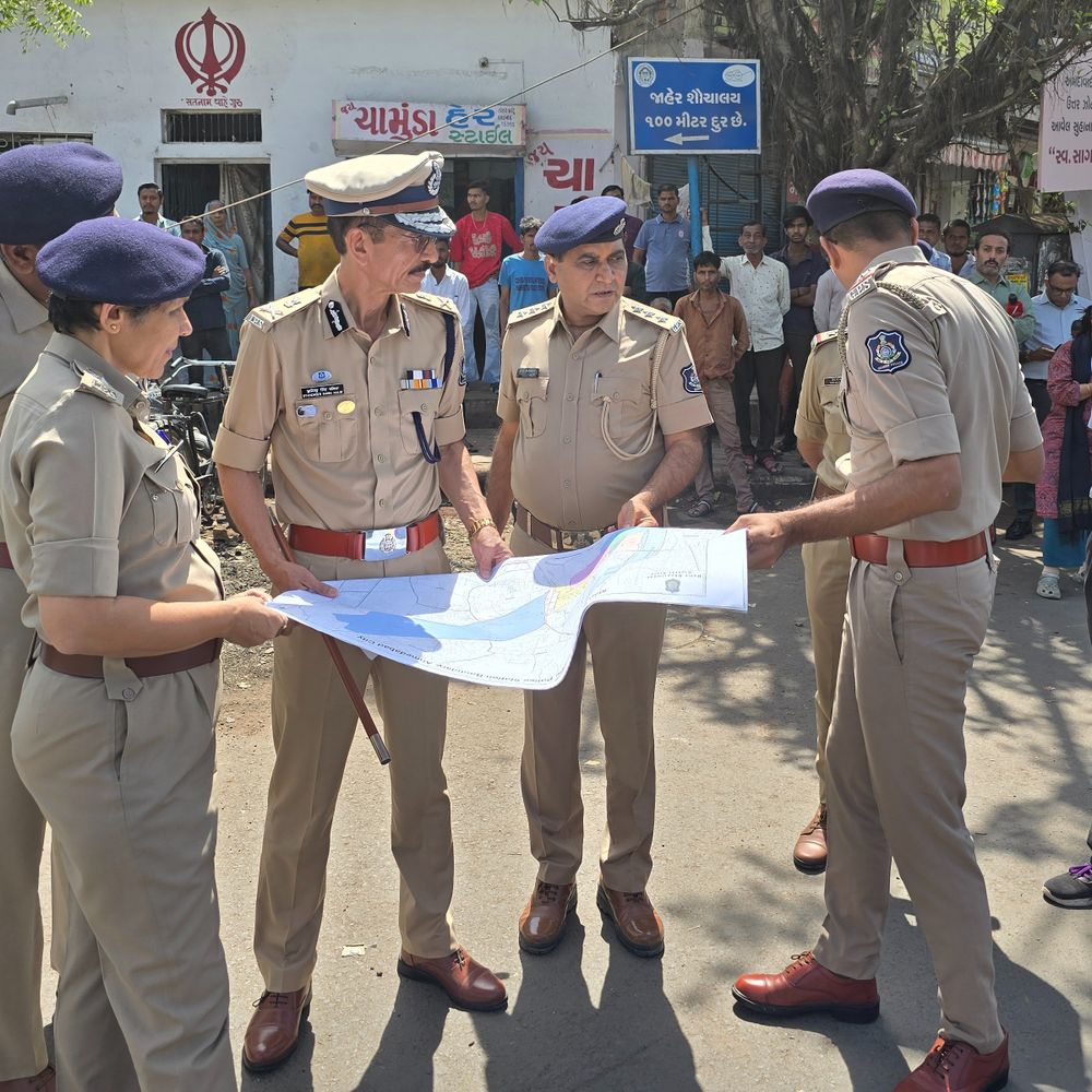 ટ્રાફિક સમસ્યા ઘટાડવા પોલીસ કમિશનર મેદાને:શહેરમાં મુખ્ય જંક્શનના ડિવાઈડર કટ બંધ કરવાથી ટ્રાફિક સમસ્યા ઘટી, જી.એસ મલિકે કહ્યું 'ટ્રાફિકજામની ફરિયાદ ઓછી થઈ'