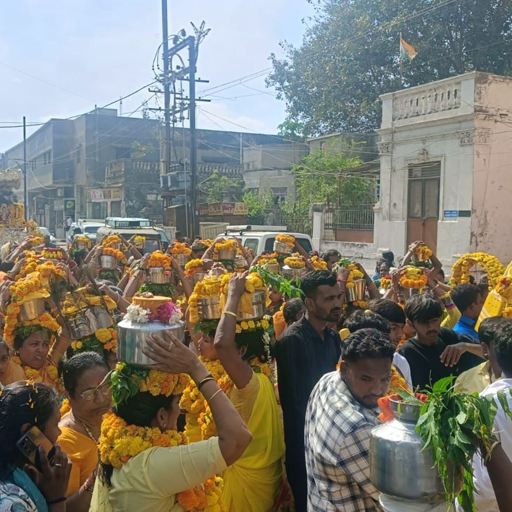 ધર્મોત્સવ:છોટીકાશી જામનગરમાં તામિલ લોકો દ્વારા કાર્તિક ભગવાનની પંગુલ ઉજવણી અંતર્ગત શોભાયાત્રા