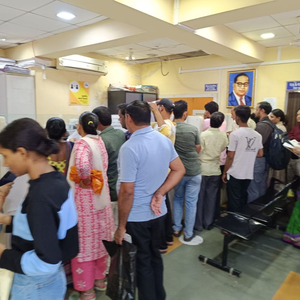 વાપી પાલિકાએ 662 મિલકતો સીલ કરી કડક વસૂલાત:રૂ. 44.28 કરોડની વેરા વસૂલાત, રૂ. 50.10 કરોડના લક્ષ્યાંકની નજીક પહોંચ્યું તંત્ર