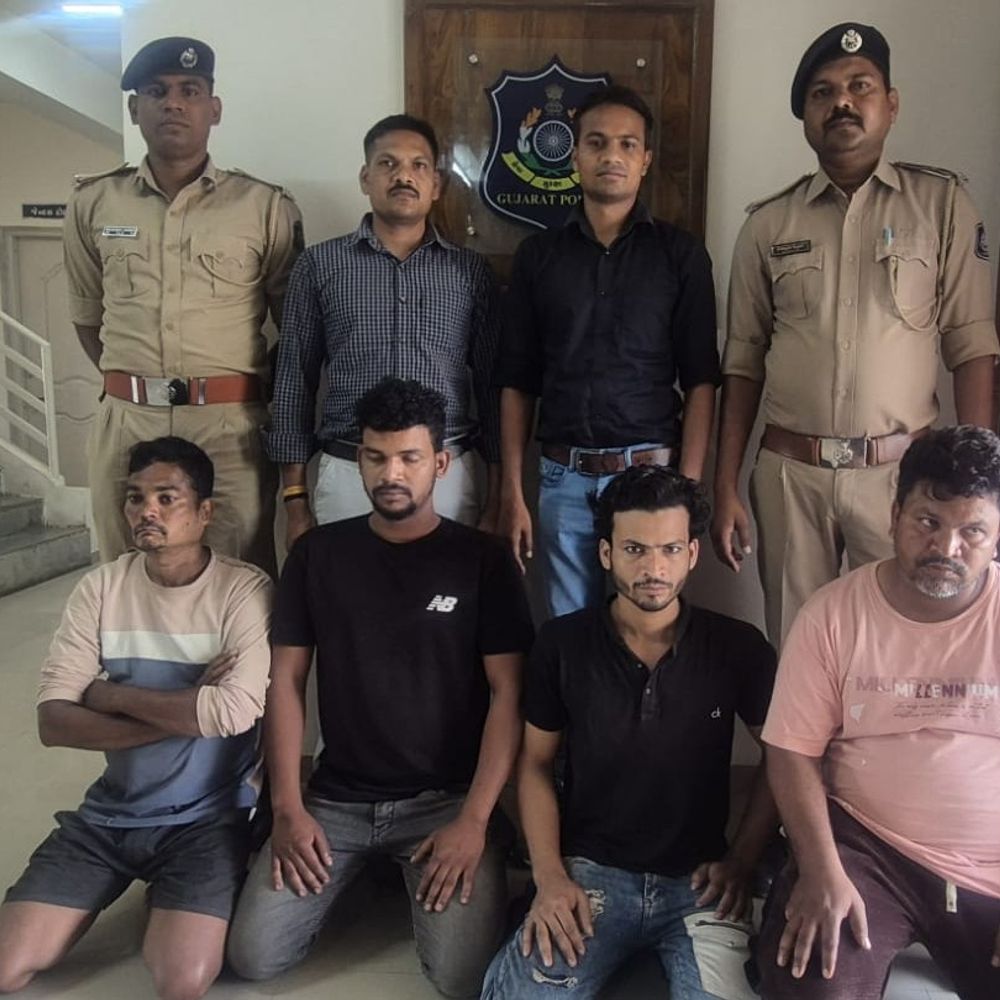 વાલોડ પોલીસે 2690 કિલો ગૌમાંસ જપ્ત કર્યું, 4 આરોપી ઝડપાયા:સુરતના બે રીઢા ગુનેગારની સંડોવણી સામે આવી