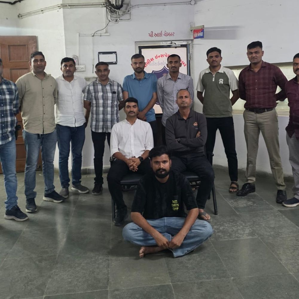 ગીર સોમનાથમાં GUJCTOC હેઠળ 5 આરોપીઓ સામે કાર્યવાહી:ગેંગ લીડર રોહિત ઉર્ફે રેમ્બો બારીયા સહિત પાંચ આરોપીઓની ધરપકડ, દારૂ સપ્લાય રેકેટનો પર્દાફાશ