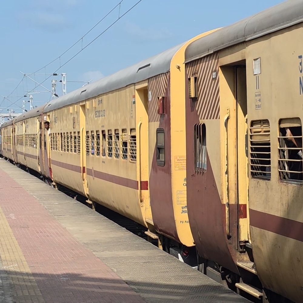 આગરાકેંટ-અસારવા સ્પેશિયલ ટ્રેન પાંચ દિવસ લંબાવાઈ:NWR દ્વારા સમય અને સ્ટેશન પર રોકાણ યથાવત રખાયું