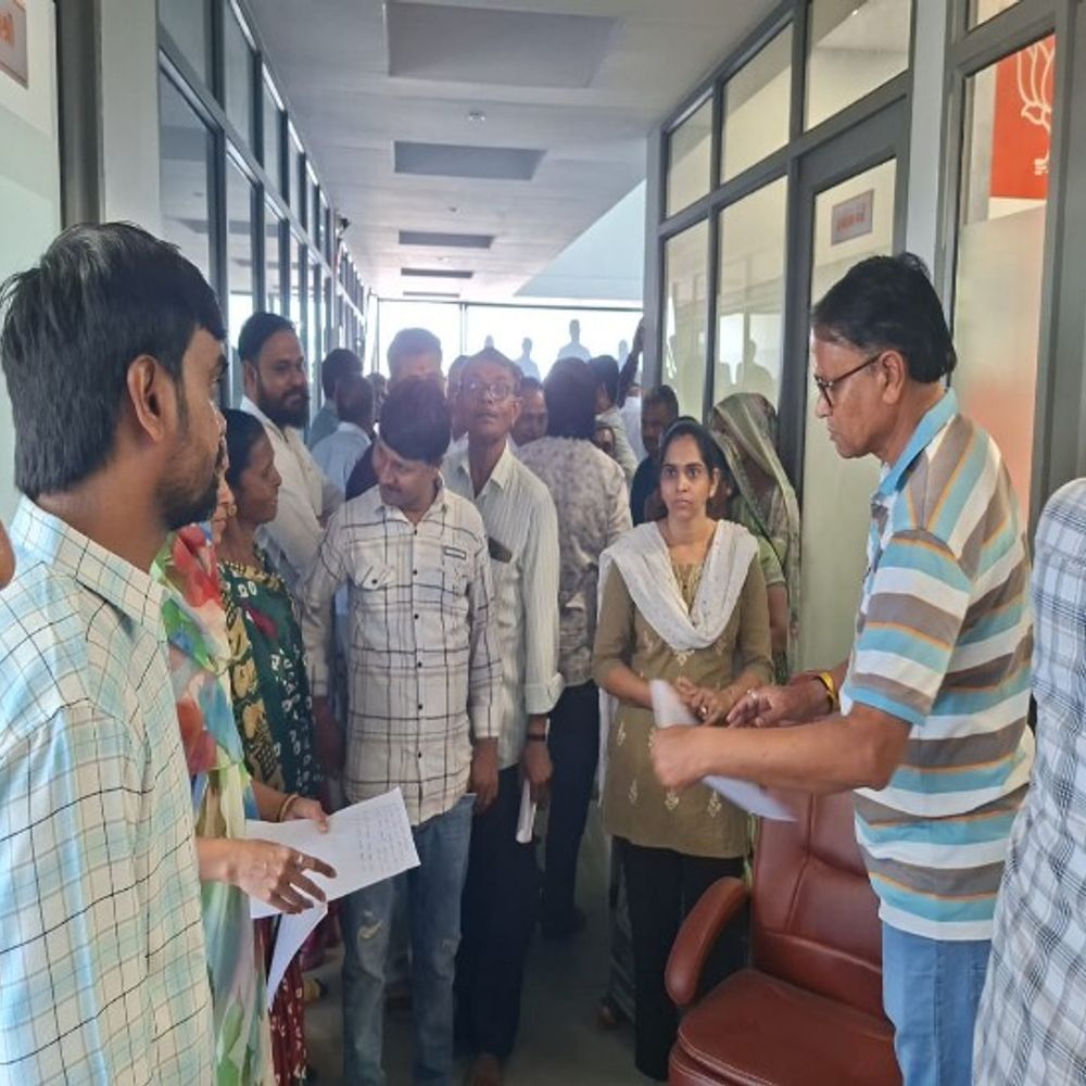 ભાવનગર જિલ્લામાં સ્થાનિક સ્વરાજય ચૂંટણીઓ માટે ભાજપમાં દાવેદારો ઉમટ્યાં:પ્રદેશ નિરીક્ષકો સમક્ષ કાર્યકર્તાઓએ ઉમેદવારી માટે રજૂ કરી દાવેદારી