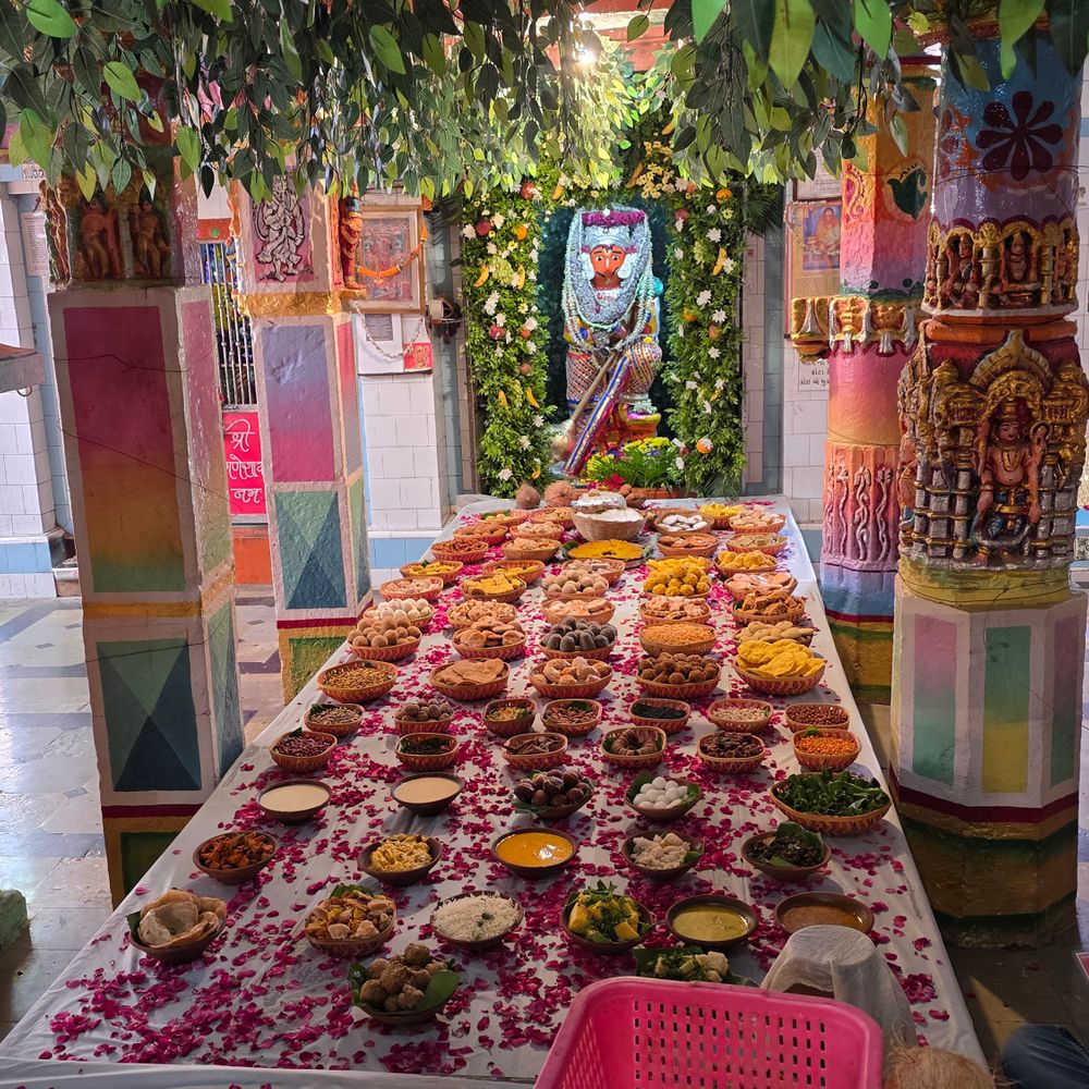 પાટણમાં હનુમાન જયંતીની ભવ્ય ઉજવણી:મંદિરોમાં મારૂતિ યજ્ઞ, છપ્પન ભોગ અને સુંદરકાંડના પાઠ યોજાયા