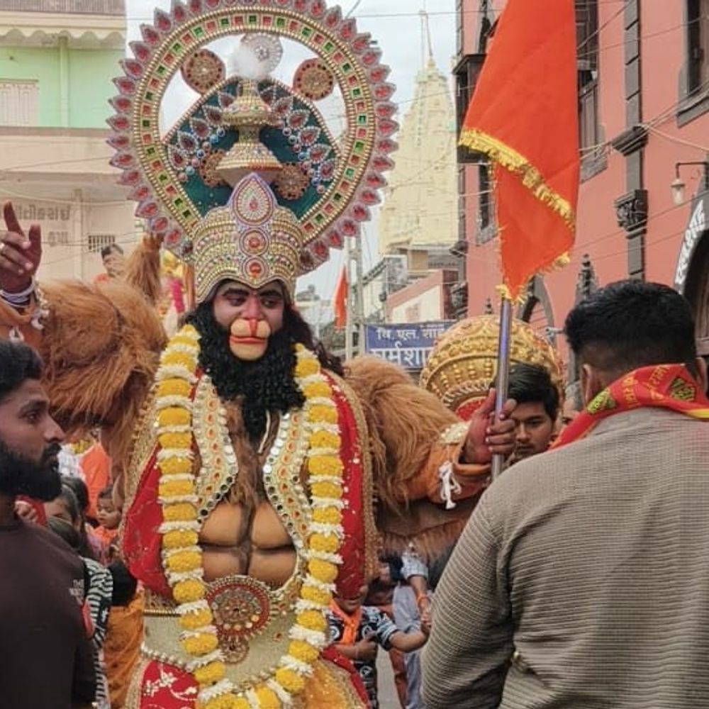 સોમનાથમાં હનુમાન જયંતિની ભવ્ય ઉજવણી, શોભાયાત્રા નીકળી:ડીજેના તાલે ભક્તો ઝૂમી ઉઠ્યા, સમગ્ર શહેરમાં ધાર્મિક માહોલ છવાયો