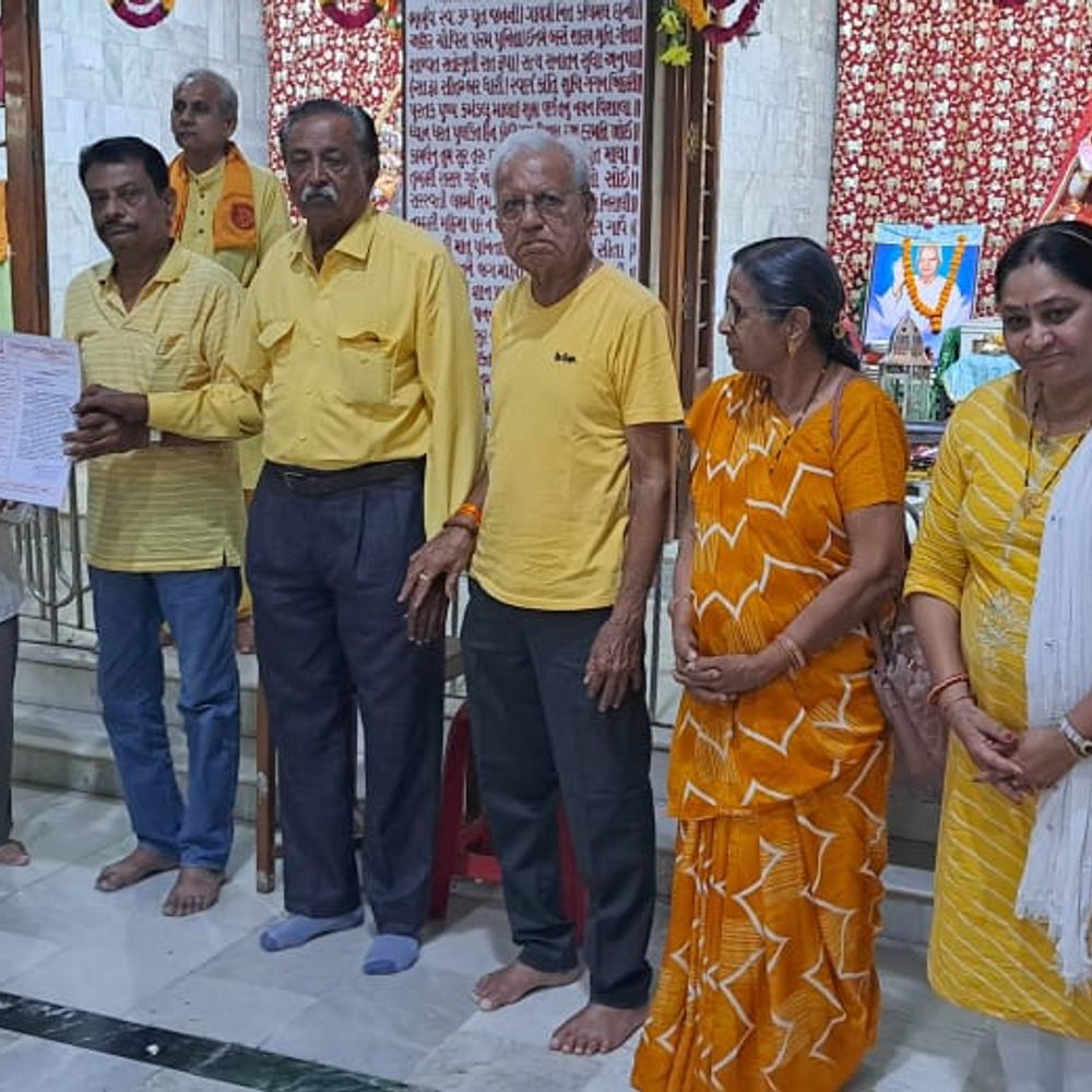 સુરેન્દ્રનગરના ગરબા મંડળ દ્વારા 9 વર્ષમાં દાનની રૂ. 23.59 લાખની રકમ Gayatri Shaktipeeth ને અર્પણ.