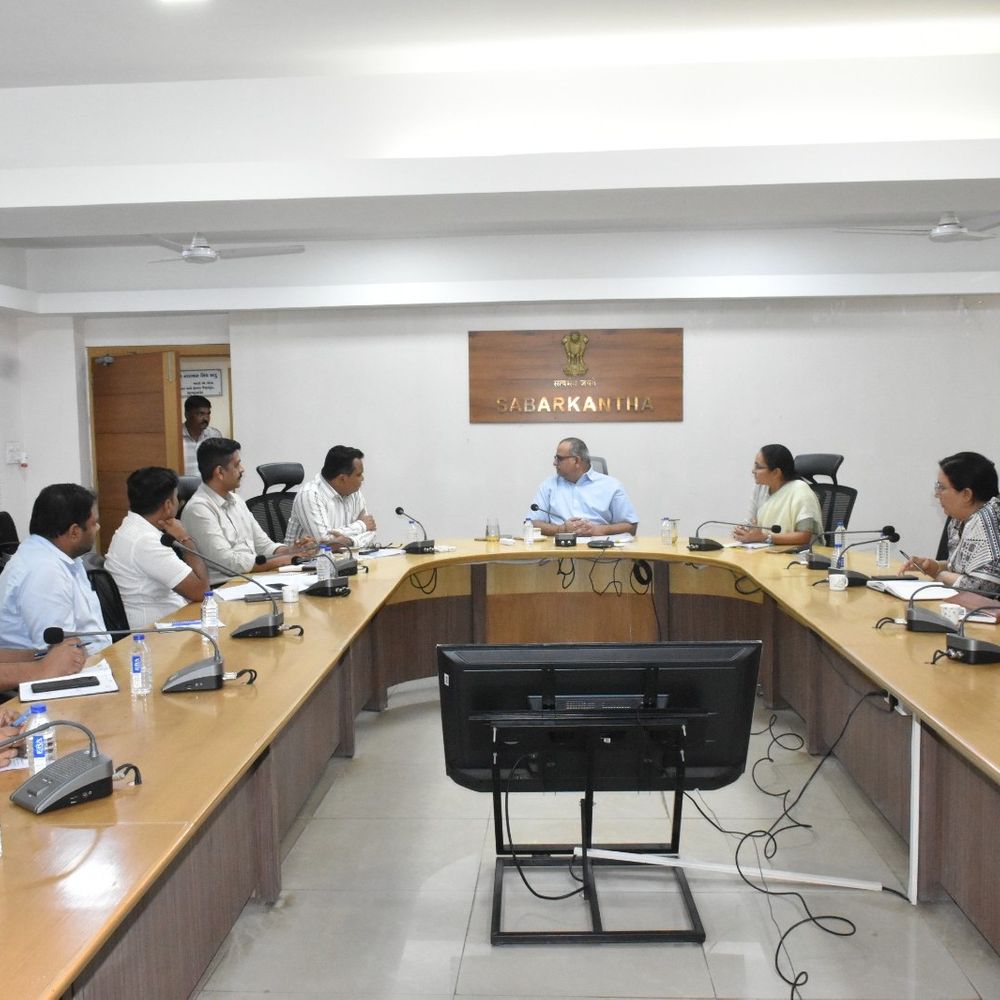 સાબરકાંઠામાં સ્થાનિક સ્વરાજ્ય ચૂંટણી:કલેક્ટરની અધ્યક્ષતામાં નોડલ અધિકારીઓની બેઠક, તૈયારીઓ તેજ કરવા સૂચન