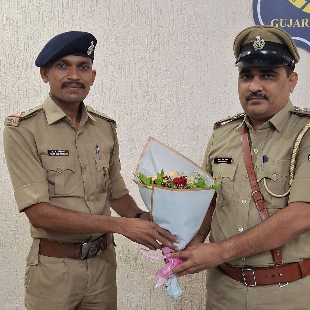 વલસાડ શહેર પોલીસ મથકને નવા PI મળ્યા:PI આર.એચ. વાળાએ હનુમાન જયંતીના પાવન પર્વે ચાર્જ સંભાળ્યો