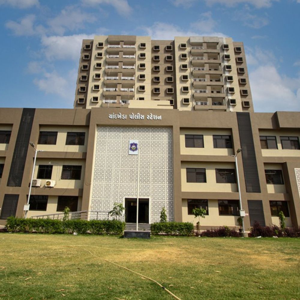 જગતપુરમાં IPL પર સટ્ટો રમતા બે ઝડપાયા:પંકિલ અને જીગ્નેશ એક જ કાફેમાં બેસીને ઓનલાઈન એપ્લીકેશનથી સટ્ટો રમી રહ્યા હતા