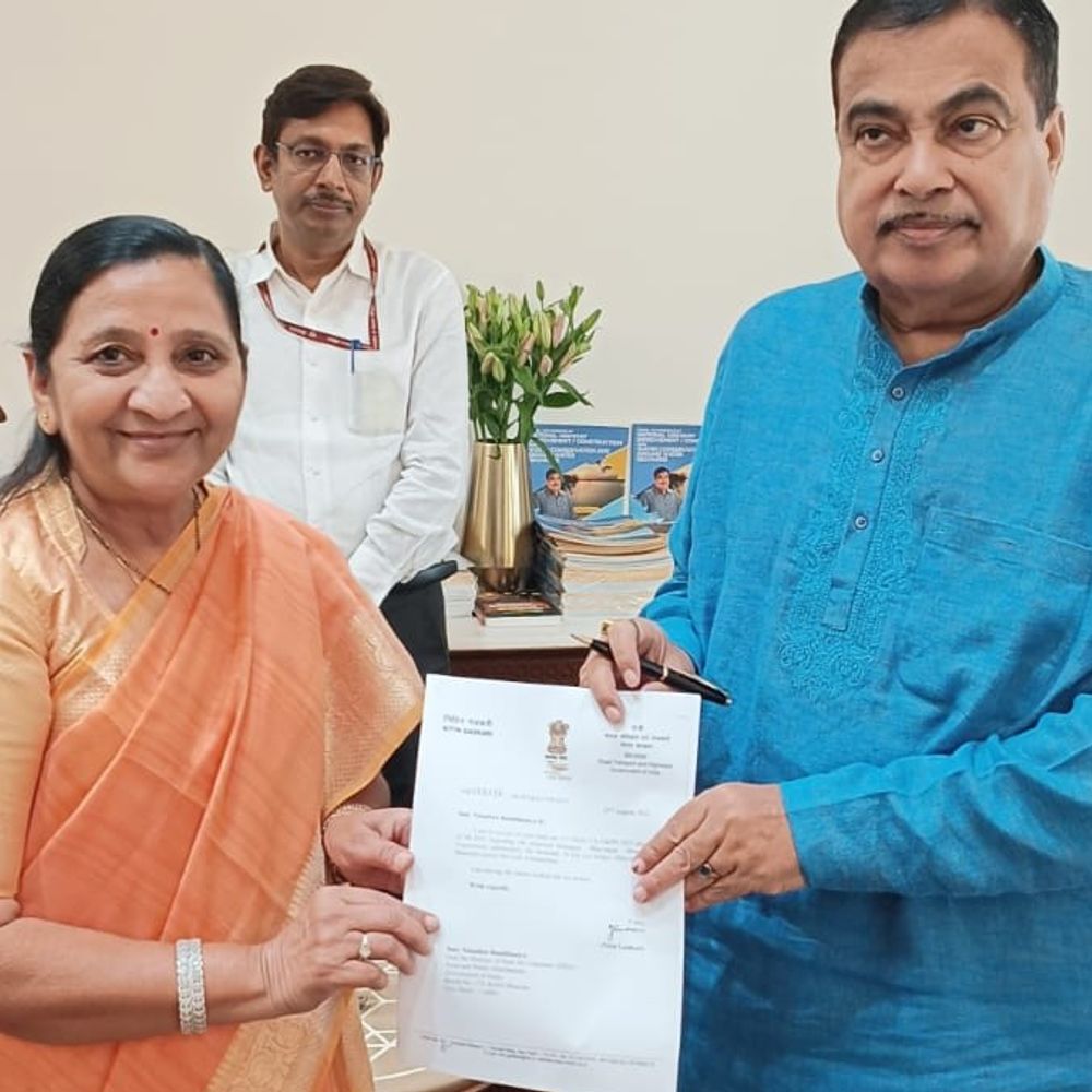 ભાવનગરના વિકાસને વેગ, રોડ કનેક્ટિવિટી મજબૂત:ભાવનગર માટે નવી રોડ પરિયોજનાઓનો બ્લુપ્રિન્ટ, સાંસદ નિમુબેન બાંભણીયા અને કેન્દ્રીય મંત્રી નીતિન ગડકરી વચ્ચે મહત્વની બેઠક