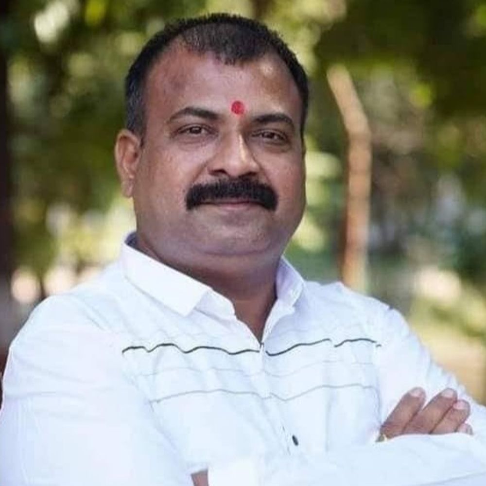 ભાજપનું ઓપરેશન ઘરવાપસી:સસ્પેન્ડેડ પૂર્વ કોર્પોરેટર અલ્પેશ લિંબાચિયાને પુનઃ ભાજપનો ખેસ પહેરાવાયો, મેયર વિરુદ્ધ ભ્રષ્ટચારના આક્ષેપ સાથે પત્રિકા ફરતી કરી હતી