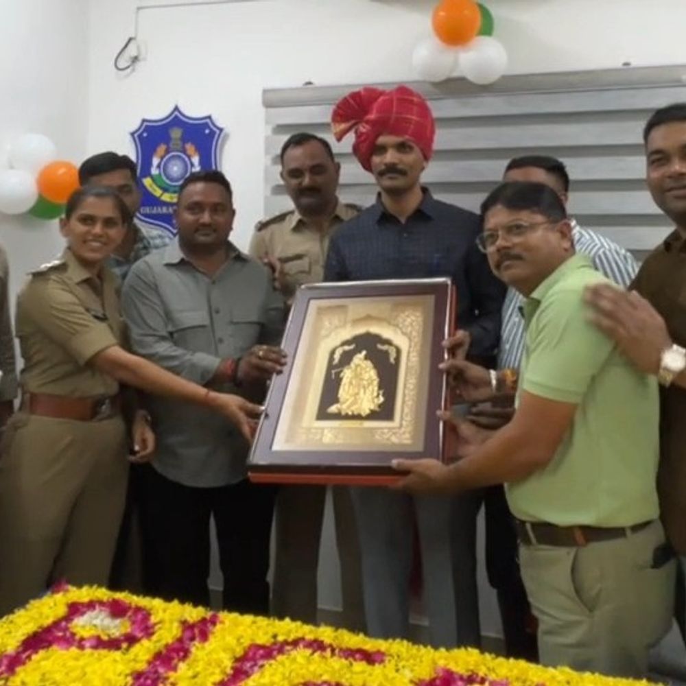 વલસાડ પોલીસમાં આંતરિક બદલીઓ:ડુંગરા PI એસ.પી. ગોહિલને GIDCનો હવાલો સોંપાયો