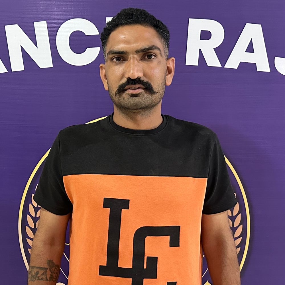 દલિત યુવકની હત્યા કેસમાં મુખ્ય આરોપીની ધરપકડ:રાજકોટ ક્રાઈમ બ્રાંચે હમીર જોગરાણાને અંકલેશ્વરથી ઝડપ્યો, મૃતક અને આરોપી એક જ યુવતીના હતા સંપર્કમાં; 5 લાખની માંગણી કરતા થઈ હતી માથાકૂટ