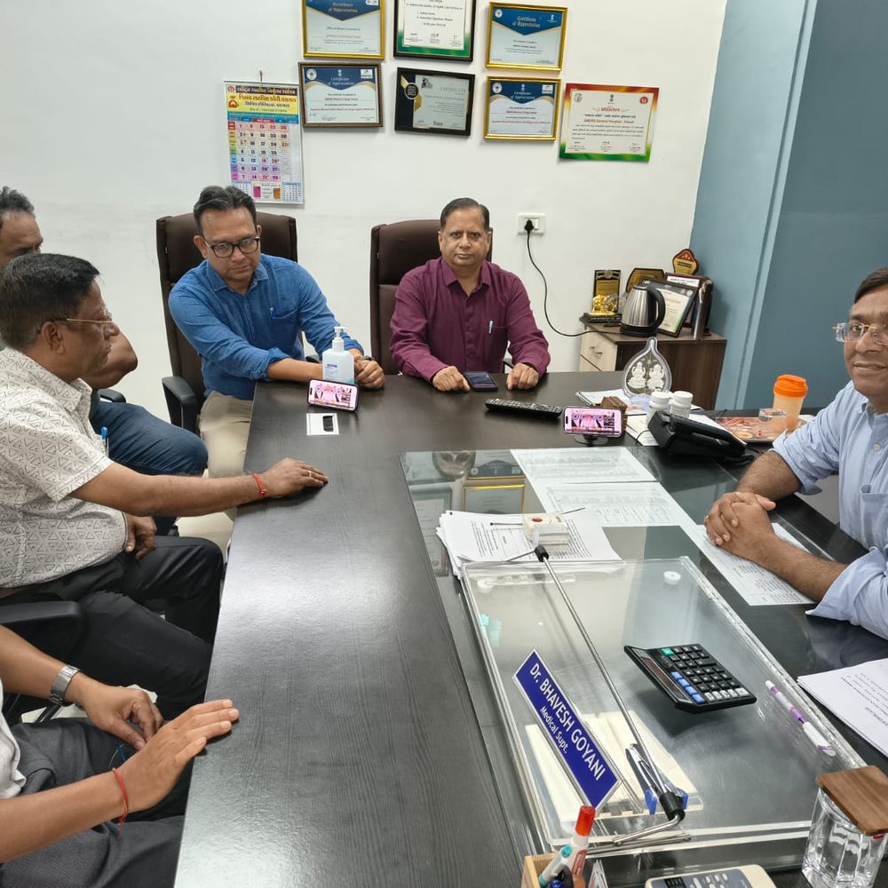 આરોગ્ય સેવા સાથે જોડાયેલી વ્યક્તિગત મુદ્દા પર સુપ્રિન્ટેન્ડન્ટનો ઇન્ટરવ્યુ.