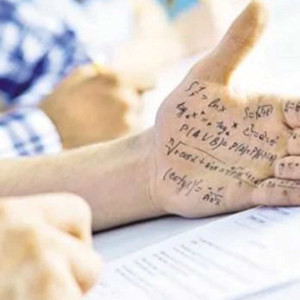 ભાસ્કર એક્સક્લુસિવ:મહેસાણામાં વધુ 67 વિદ્યાર્થી કાપલી સાથે પકડાયા,પાટણમાં 41 કોપીકેસ