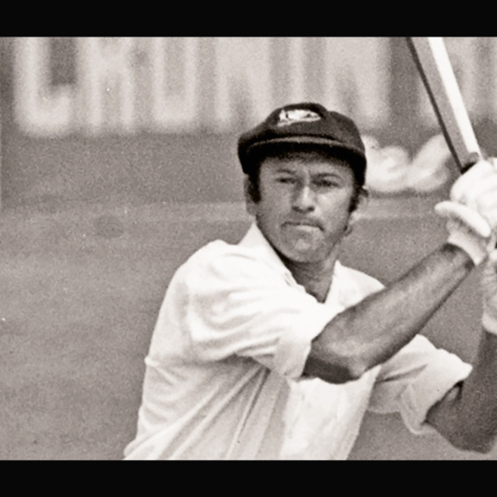 એક યુવાન ક્રિકેટરની આર્મીમાંથી પુનરાગમન અને દેશ માટે રમવાની પ્રેરણાદાયી વાર્તા.