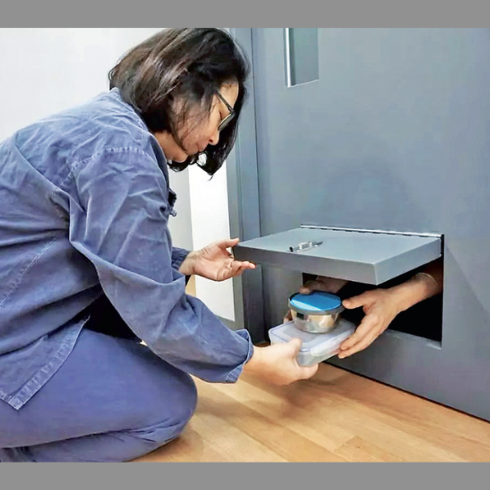 વડીલોમાં પણ મોબાઈલનું વળગણ.