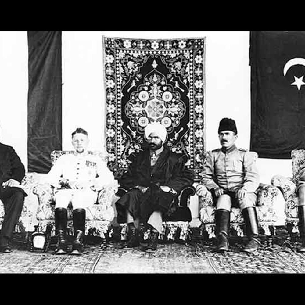 સહજ સંવાદ:ઈરાન, અમેરિકા, રશિયામાં આપણાં ક્રાંતિતીર્થો?