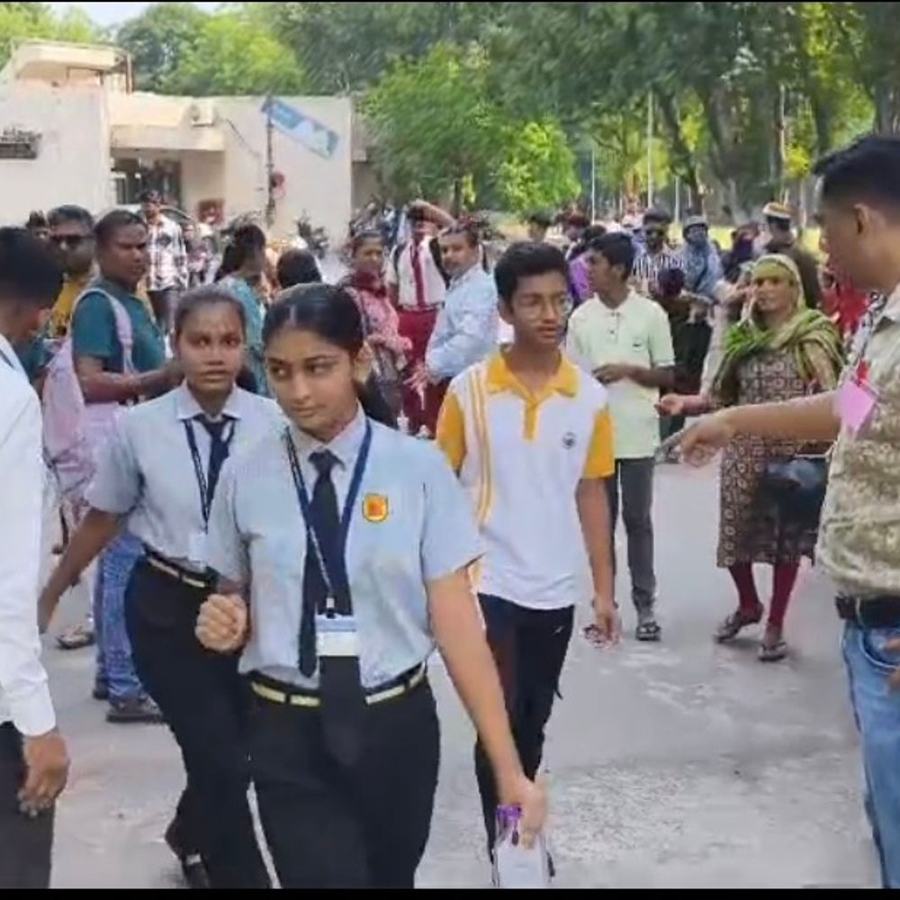 ભરૂચમાં જ્ઞાનસાધના સ્કોલરશિપ પરીક્ષા યોજાઈ:55 કેન્દ્રો પર 14,259 વિદ્યાર્થીઓએ પરીક્ષા આપી