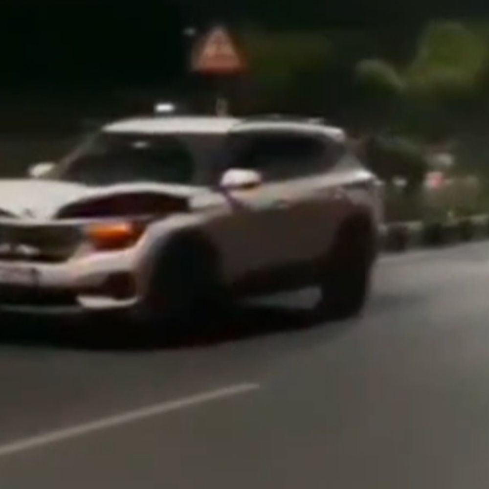 હિટ એન્ડ રનમાં 18 વર્ષીય યુવકનું મોત:કોબા રોડ પર પૂરપાટ ઝડપે આવતી કારે યુવકને ઉડાવી કાર મૂકી ફરાર; ઇન્ફોસિટી પોલીસે ગુનો નોધી વધુ તપાસ હાથ ધરી