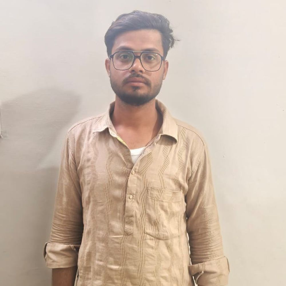 પંચમહાલ SOGએ બે વોન્ટેડ આરોપીઓને દબોચ્યા:ગોધરા રાયોટીંગના ગંભીર ગુનામાં લાંબા સમયથી ફરાર હતા