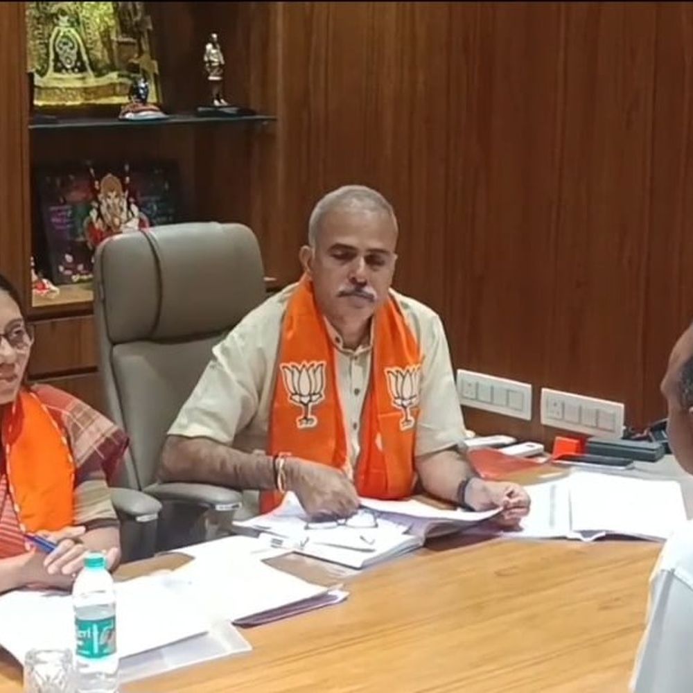 ભાજપે ઉમેદવારોના સોશિયલ મીડિયા ફોલોઅર્સની વિગતો માંગી:સુરેન્દ્રનગર મનપા ચૂંટણી માટે સેન્સ પ્રક્રિયામાં નવો નિયમ, 52 સભ્યની સામે 491 દાવેદારોએ ટિકિટ માંગી