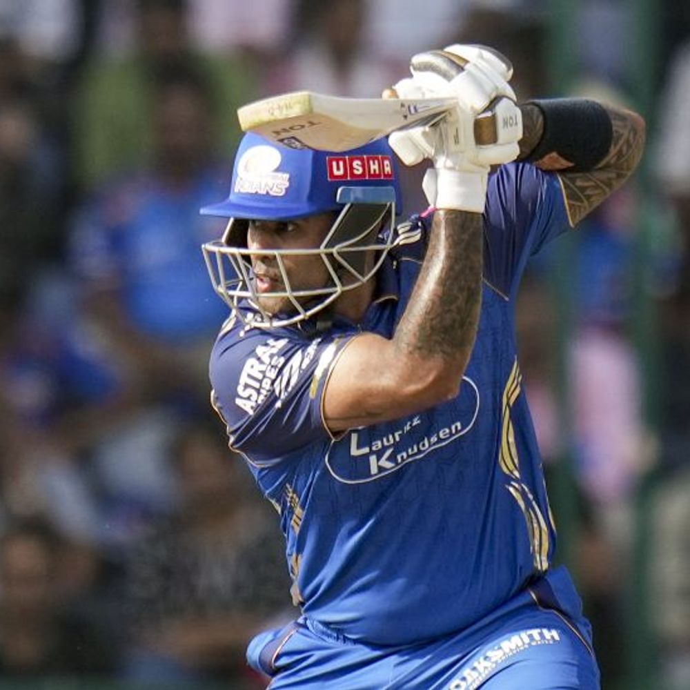 IPLમાં DC vs MI:સૂર્યકુમાર યાદવ ફિફ્ટી ફટકારીને આઉટ, મુંબઈનો સ્કોર 100 રનને પાર, પાંચ વિકેટ ગુમાવી