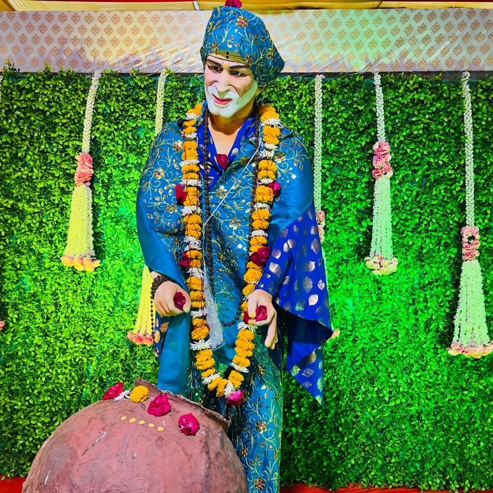 વડોદરામાં સાંઈબાબાની પાલખી યાત્રા અને ભજન-કીર્તન:જાધવ અમી શ્રદ્ધા યુવક મંડળ દ્વારા બે દિવસીય કાર્યક્રમનું આયોજન