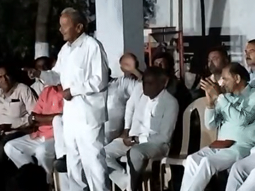 કોડીનારમાં BJPને ઝટકો: જેઠા સોલંકીનું કોંગ્રેસને સમર્થન, સુનીલ રાઠોડના રામ રામ.