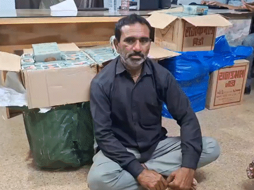 હવે ‘બીડી’ પણ નકલી: કેશોદ પાસે ₹3.12 લાખના મુદ્દામાલ સાથે કોડીનારનો શખ્સ ઝડપાયો.