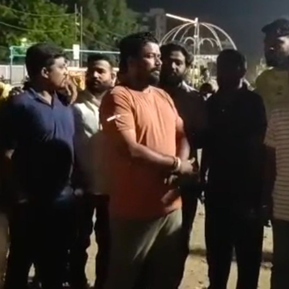 હનુમાનજીની કથા સ્થળે લઘુમતીના રાઈડ્સ સંચાલનથી હોબાળો:હિન્દુ સંગઠને રાઈડ્સ બંધ કરાવી એક-એકના નામ પૂછ્યા, 50 % ભાગીદારીનો કોન્ટ્રાક્ટર હિન્દુ હોવાનો કાર્યકરોનો આક્ષેપ