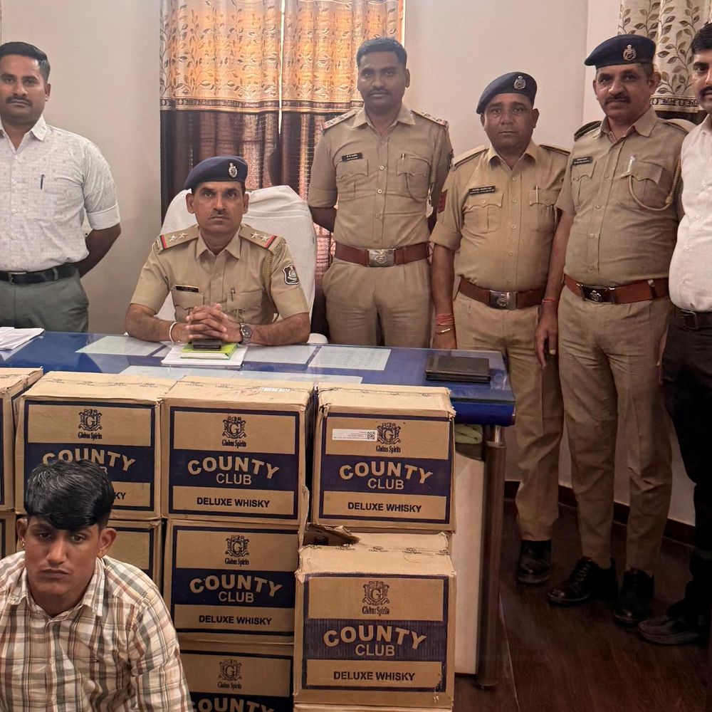 દસાડા-શંખેશ્વર હાઇવે પર દારૂ ભરેલી કાર ઝડપાઈ:રૂ. 4.02 લાખનો મુદ્દામાલ જપ્ત, રાજસ્થાનનો આરોપી પકડાયો