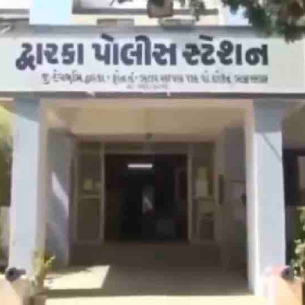 ગૌમાંસ કેસના બાતમીદાર પર હુમલો:દ્વારકાના રૂપેણબંદરમાં પાંચ શખ્સોએ છરીના ઘા ઝીંક્યા