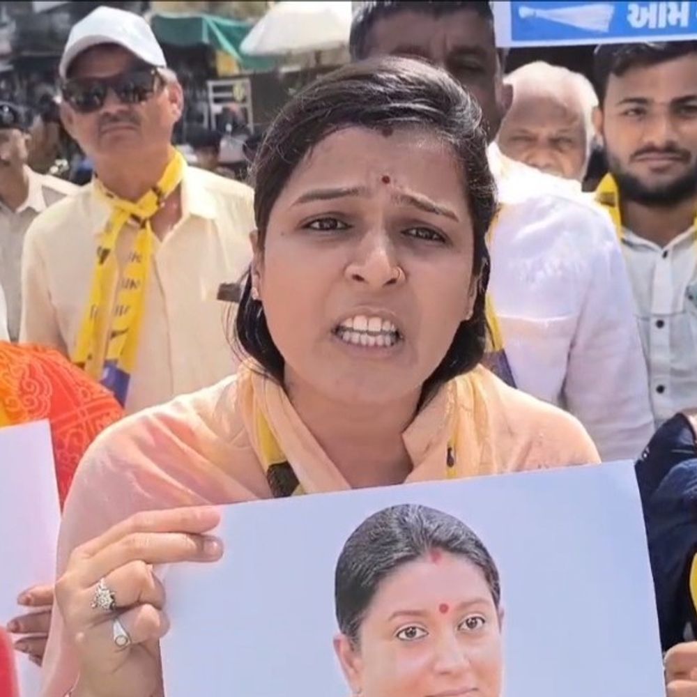 સુરેન્દ્રનગર AAPમાં ભંગાણ, મહિલા કાર્યકરોના રાજીનામા:મનપાની યાદી જાહેર થતાં માધવી રાજપૂત સહિત અનેક નારાજ