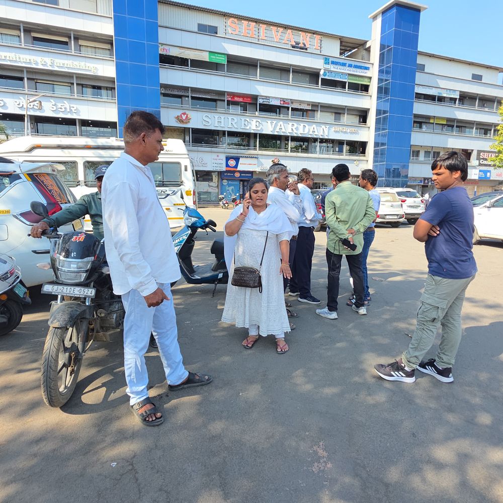 મહાનગરપાલિકા ચૂંટણીમાં ભાજપમાં આંતરિક વિખવાદ ચરમસીમાએ:નવસારીના વોર્ડ 13ની ટિકિટ ફાળવણીમાં ‘પરિવારવાદ’નો વિરોધ, સક્ષમ અને નવા યુવા ચહેરાઓને પ્રાધાન્ય આપવા માગ