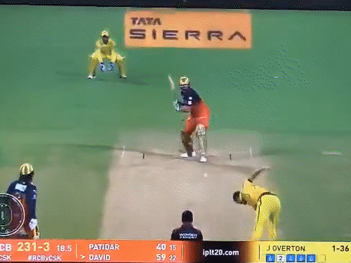 106 મીટરની ‘Monster Six’, બોલ સ્ટેડિયમની બહાર: ટિમ ડેવિડે સિઝનની સૌથી લાંબી સિક્સ ફટકારી, મેચ મોમેન્ટ્સ-રેકોર્ડ્સ.