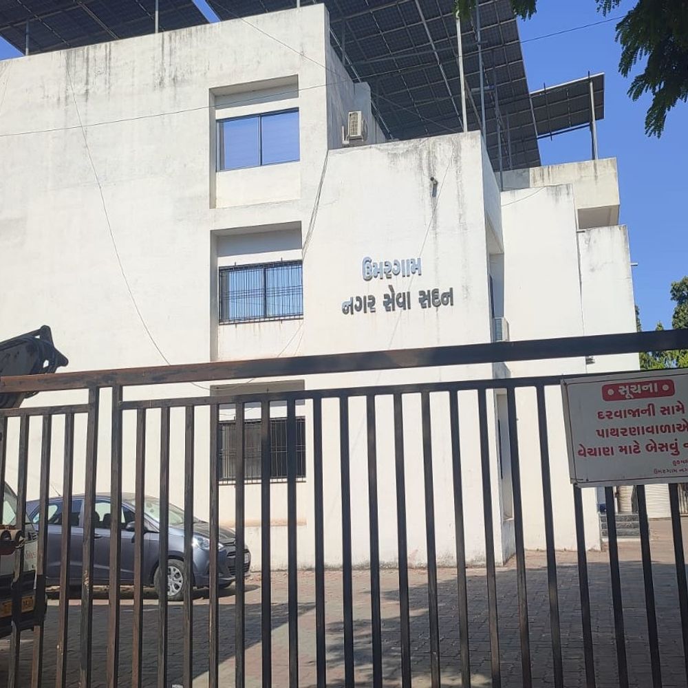 ઉમરગામ નગરપાલિકા ચૂંટણી: 26 એપ્રિલે મતદાન:7 વોર્ડની 28 બેઠકો માટે રાજકીય ગરમાવો તેજ બન્યો