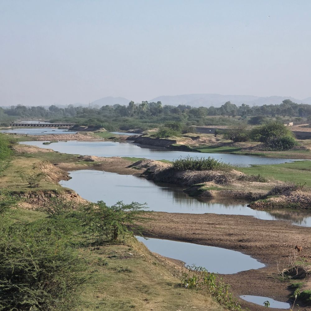 સાબરકાંઠાના 4 જળાશયોમાંથી રવિ સિઝનનું પાંચમું પાણ પૂર્ણ:હાથમતી પિકઅપ વિયર ખાલી, પાણીનો વપરાશ અને વર્તમાન સ્થિતિ જાહેર