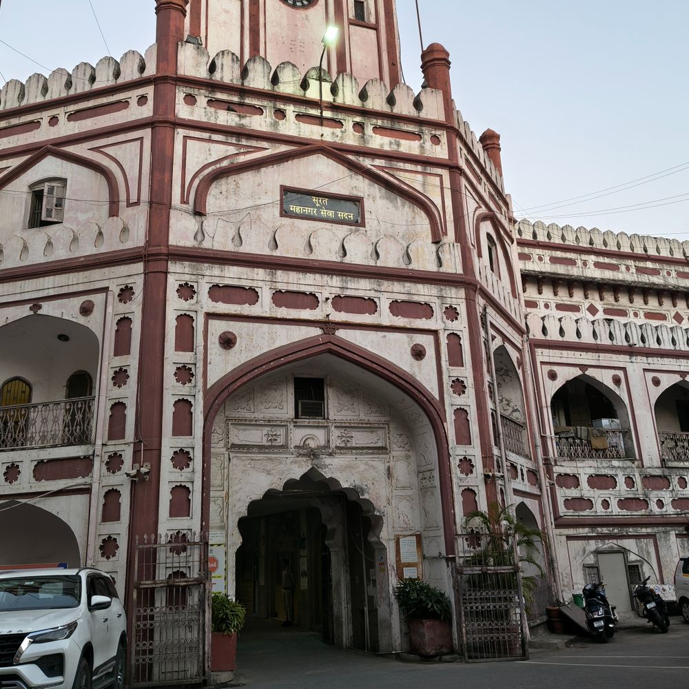 ભીમરાડ અને રાંદેરની દુર્ઘટનાઓ બાદ તંત્ર જાગ્યું:જીઓ ટેકનિકલ કન્સલ્ટન્ટનો અભિપ્રાય ફરજીયાત, સોઈલ એક્સપર્ટની ગાઈડલાઈન મુજબ જ પ્રોટેક્શન વોલ બનાવવી પડશે