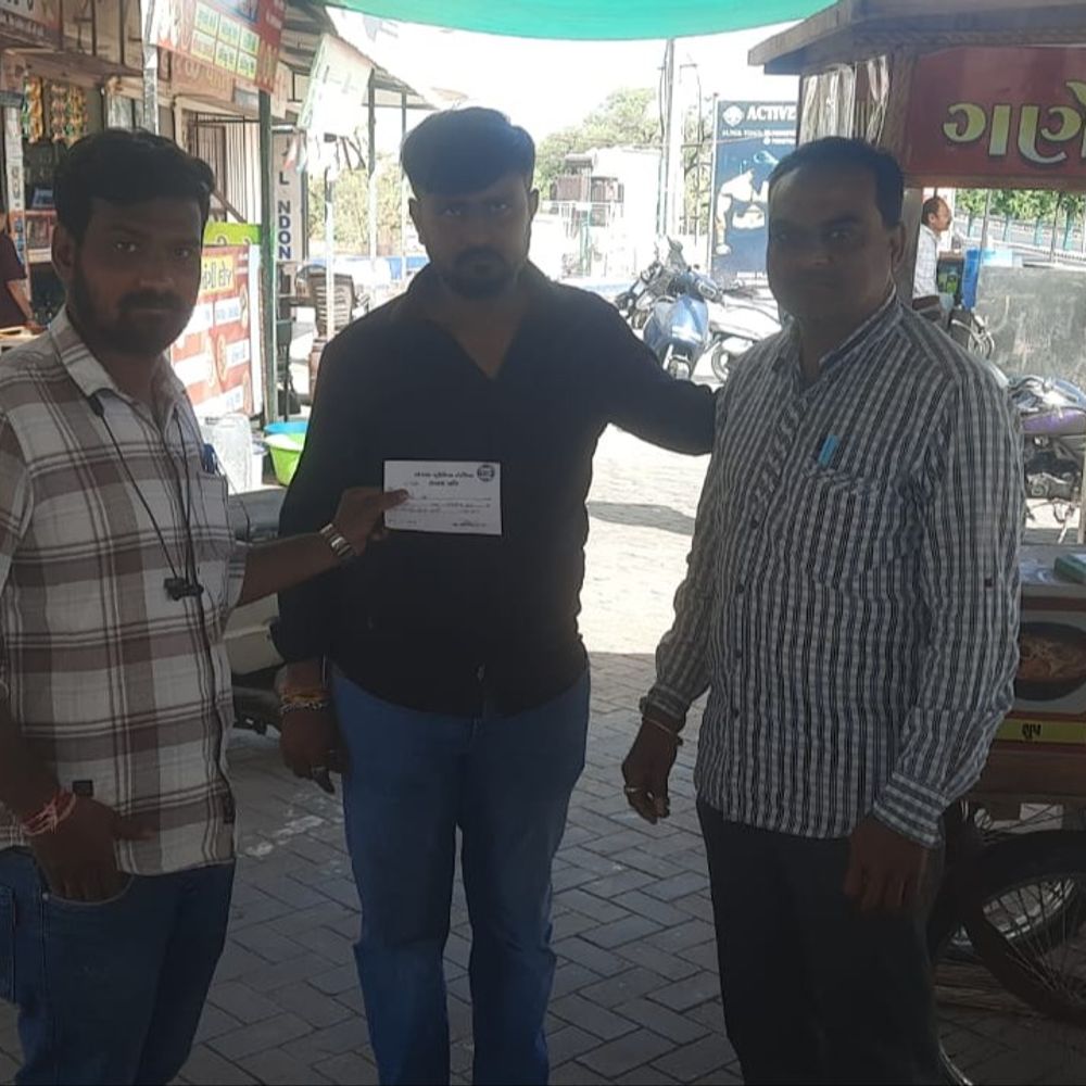 ગંદકી કરનાર 429 આસામી પાસેથી 2.13 લાખના દંડની રિકવરી:એપ્રિલમાં ત્રણ દિવસમાં 54 હજારનો દંડ વસૂલ્યો, હોટલ-રેસ્ટોરન્ટ અને નાસ્તા સ્ટોલ પાસે ગંદકી કરનારાઓ સાવધાન