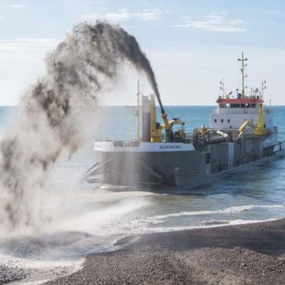 સુપ્રીમે દરિયામાં ડ્રેજિંગ કરવા મામલે બે કંપનીઓને અયોગ્ય ઠેરવી:ઓખા, ઓલ્ડ મુન્દ્રા અને નવલખી બંદરો ખાતે ડ્રેજિંગ માટે જાહેર કરાયેલા ટેન્ડર મામલે ચુકાદો