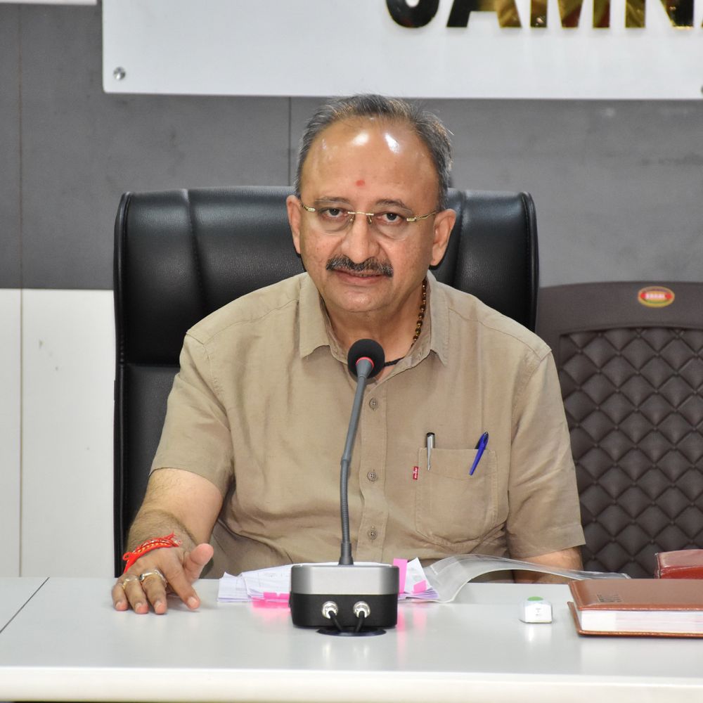 તૈયારીઓનો ધમધમાટ:મહાનગરપાલિકા-જિલ્લા પંચાયત અને છ તાલુકા પં.ની ચૂંટણીમાં 9.69 લાખથી વધુ મતદારો નોંધાવશે મતાધિકાર