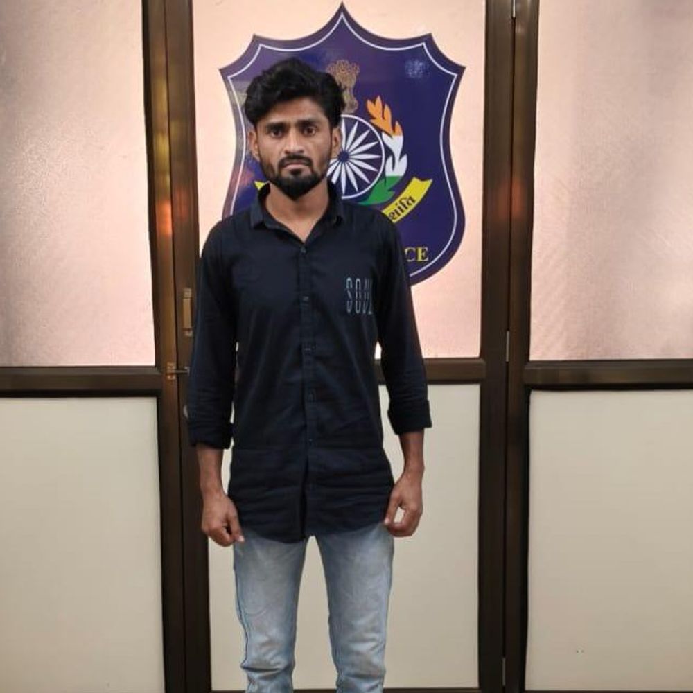 પંચમહાલ SOG એ રાયોટીંગના બે વોન્ટેડ આરોપીઓને ઝડપ્યા:લાંબા સમયથી ફરાર આરોપીઓ ગોધરામાંથી પકડાયા