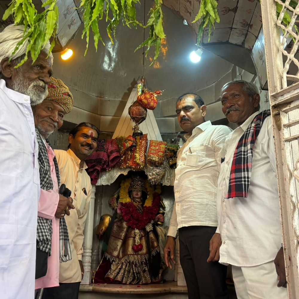 પાટણ નગરપાલિકામાં ચૂંટણી પૂર્વે મોટો ઉલટફેર:કિરીટ પટેલની હાજરીમાં દિનેશ પટણીની કોંગ્રેસમાં ‘ઘરવાપસી’, પૂર્વ ઉપપ્રમુખને ભાજપની ટિકિટ ન મળતાં ફરી ‘પંજા’માં