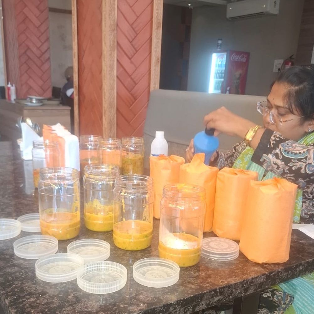 સુરેન્દ્રનગરમાં ફૂડ વિભાગે 38 ખાદ્ય સેમ્પલ લીધા:માર્ચમાં ચેકિંગ, અગાઉના 10માંથી 1 સેમ્પલ નાપાસ થયું