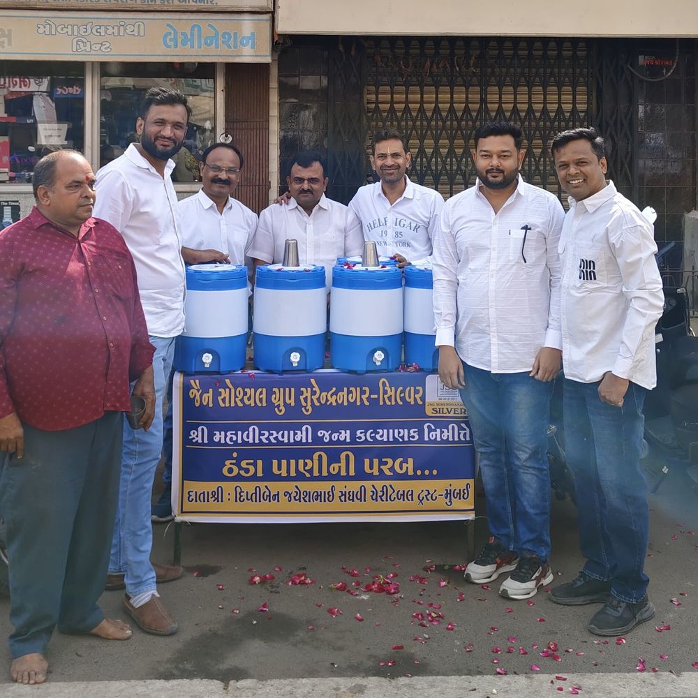 સુરેન્દ્રનગરમાં કાળઝાળ ગરમીમાં ઠંડા પાણીની પરબો શરૂ:જૈન સોશિયલ ગ્રુપ અને દીપ્તિબેન ટ્રસ્ટના સહયોગથી ત્રણ સ્થળોએ સેવા શરૂ