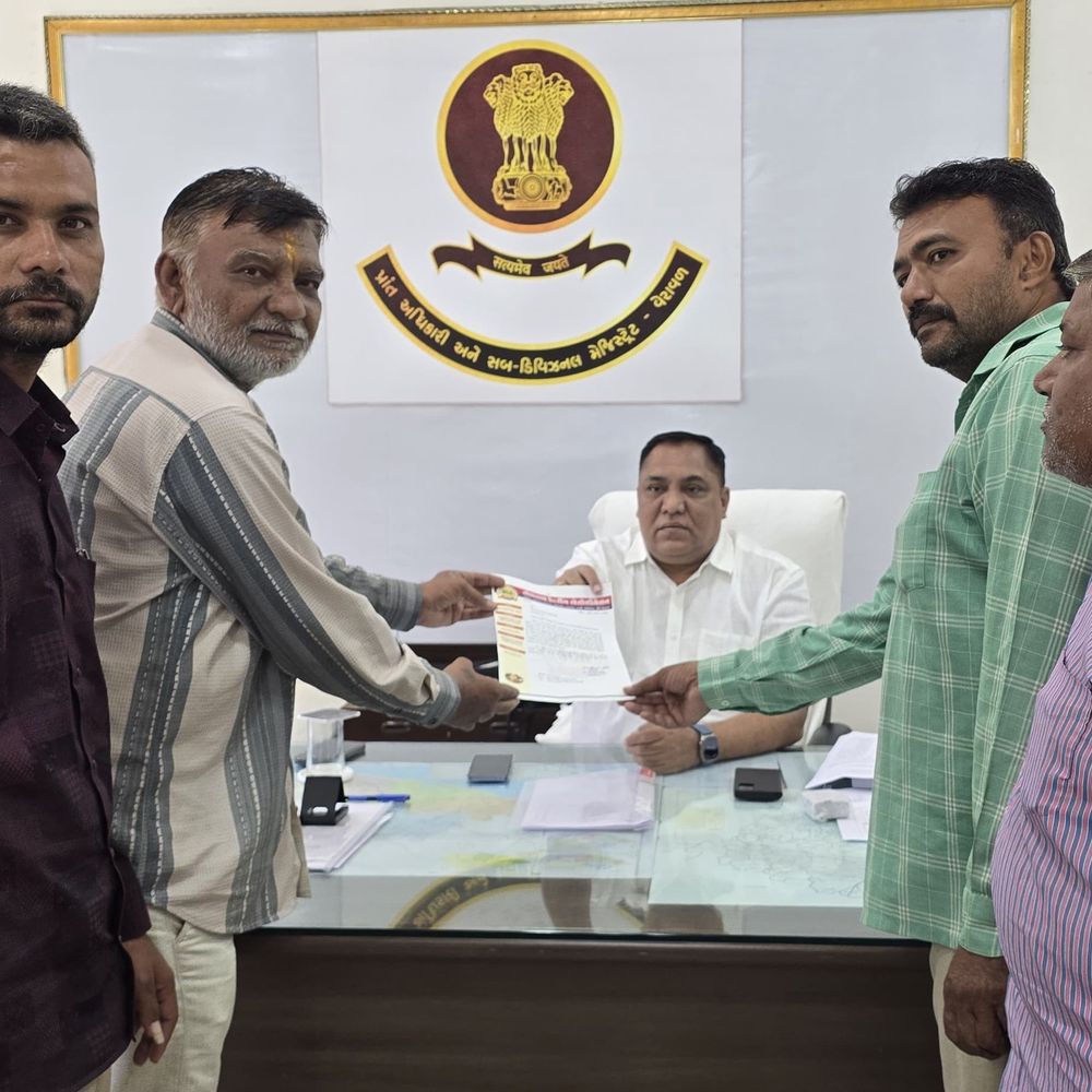 કેટરિંગ વ્યવસાયમાં કોમર્શિયલ ગેસની અછત:કલેક્ટરને રજૂઆત, હજારો મજૂરોની રોજગારી જોખમમાં